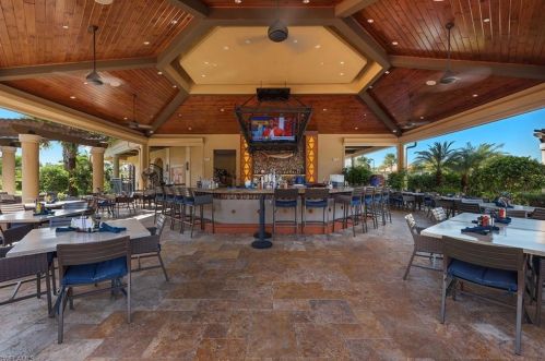 9351 Vercelli Ct, Naples FL 34113-7748 exterior