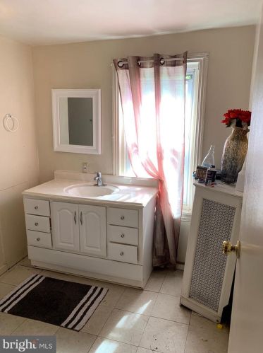 101 6 St, Darby PA 19023-2305 exterior