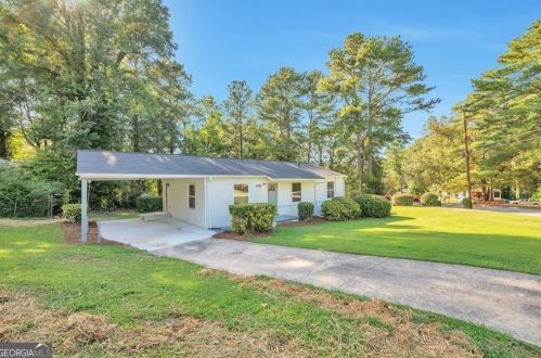 3650 Clovis Ct, Atlanta, GA 30331-3439