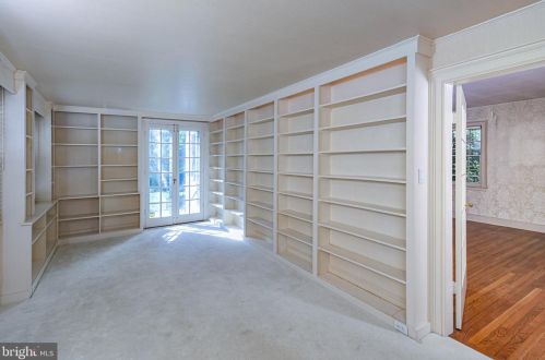 28 Edgehill St, Princeton NJ 08540-6802 exterior