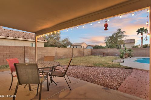 1097 Swan Dr, Chandler AZ 85286-7543 exterior