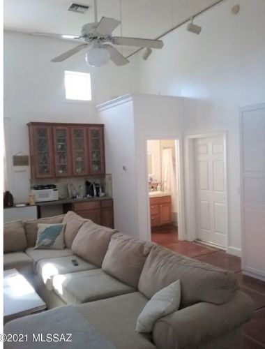 1070 Miles St, Tucson AZ 85719-6140 exterior