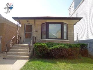 2340 Mango Ave, Chicago IL  60639-2315 exterior