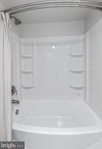 22 New St, Lancaster PA  17602-2028 exterior