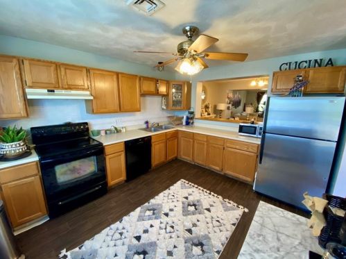 1004 Brookhaven Ln, Woonsocket RI 02895-2783 exterior