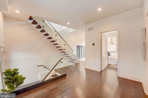 662 13 St, Philadelphia PA 19123-0024 exterior