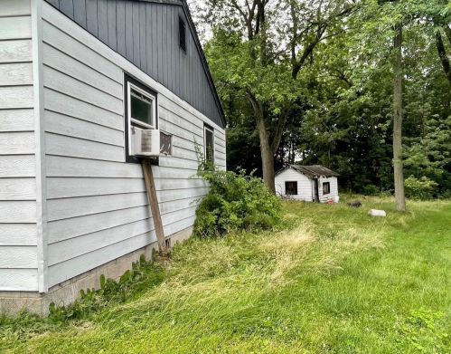 25 71st Pl, Gary, IN 46410-3527