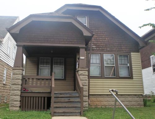 3774 13th St, Milwaukee, WI 53206-3011