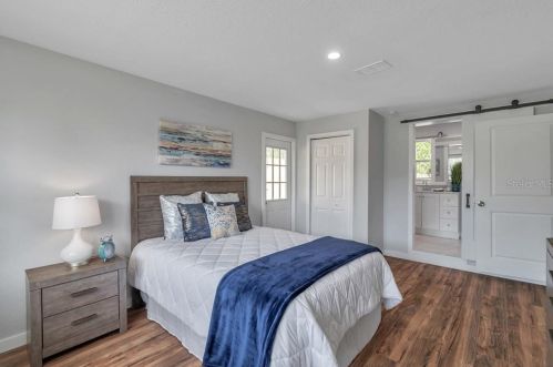 718 Riv Dr, Tampa FL 33617-7857 exterior