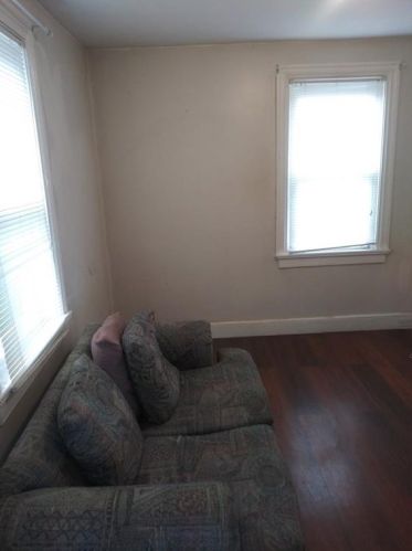 34 Sherwood St, Providence, RI 02908-1616