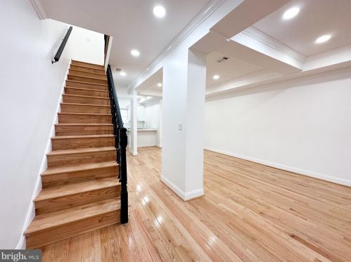 5217 New Hampshire Ave, Washington DC 20011-7920 exterior