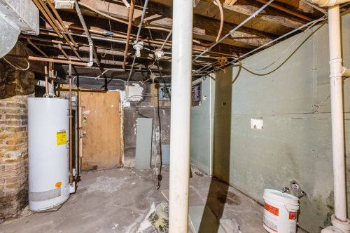 614 7 Ave, Broadview IL 60153-1572 exterior