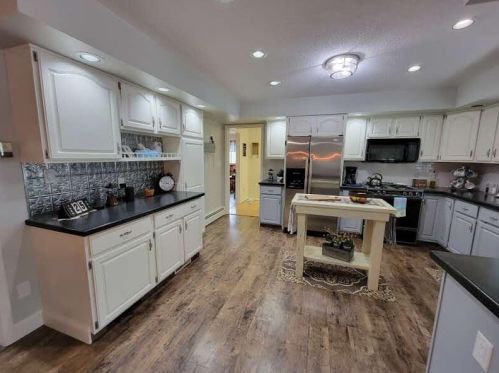 1849 Lawnel Ave, Meskegon MI 49441-3743 exterior