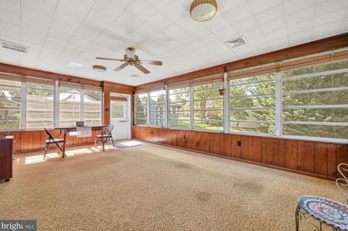 1666 Clearview Ave, Lancaster PA 17601-4308 exterior