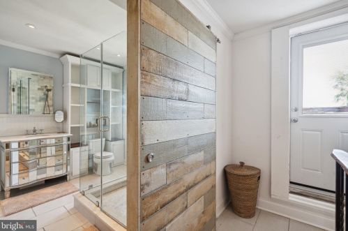 1527 Berks St, Philadelphia PA  19125-2801 exterior