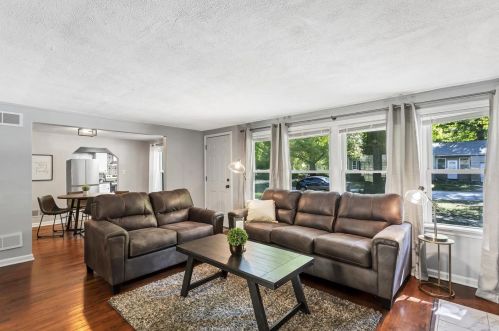 821 Robert Ave, Saint Louis MO 63109-4001 exterior