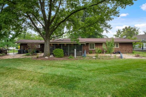 1306 Fawnvalley Dr, Saint Louis MO 63131-3921 exterior