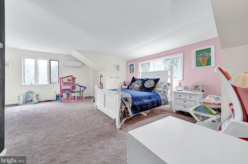 415 Heatherwood Dr, Media PA 19063-5131 exterior