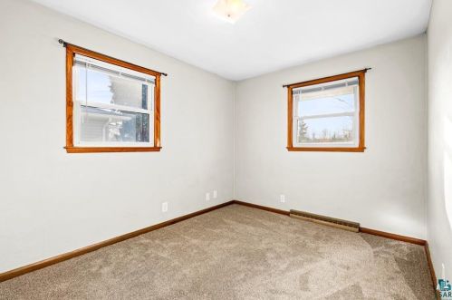 8431 Vinland St, Duluth MN 55810-1449 exterior