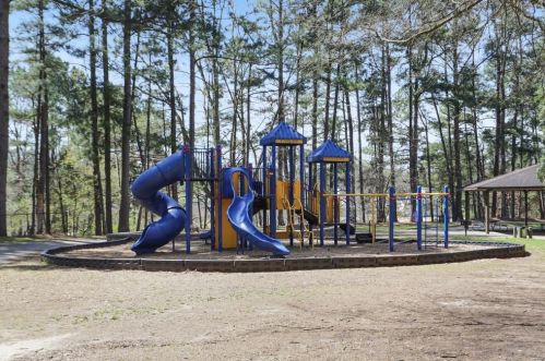 1121 Francis St, Atlanta GA 30344-2313 exterior