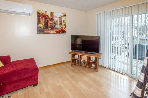 992 Milton Blvd, Rahway NJ 07065-1721 exterior