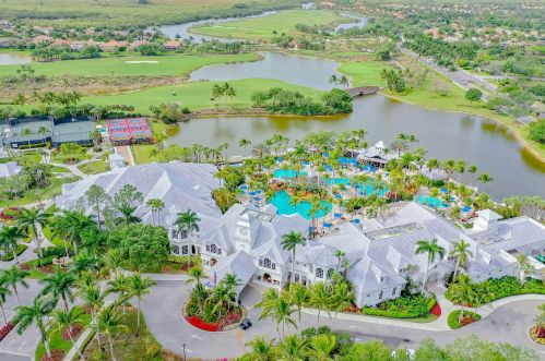 8471 Bent Crk Way, Naples FL 34114-9421 exterior