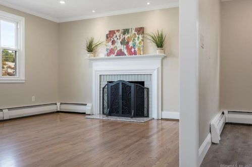 112 East St, New Britain CT  06051-3645 exterior