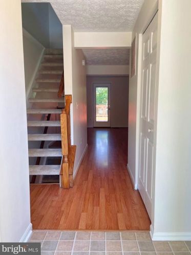 6803 Ericka Ave, Alexandria VA  22310-4376 exterior