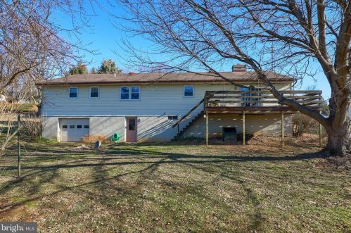 154 Amsterdam Rd, Lancaster PA 17603-9719 exterior