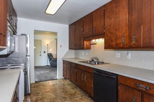 1901 Junction Ave, Kalamazoo MI  49048-1622 exterior