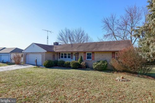 154 Amsterdam Rd, Lancaster PA 17603-9719 exterior