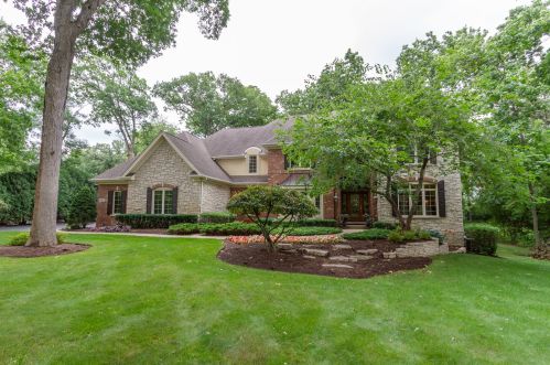 4320 Woodland Holw, Bull Valley, IL 60012-2113