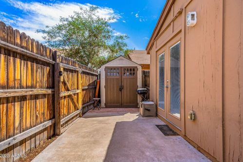 12445 21st Ave, Phoenix AZ 85029-2700 exterior