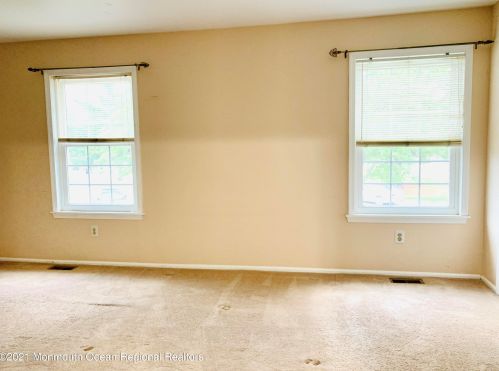 130 Radcliff Pl, Morganville NJ  07751-1720 exterior