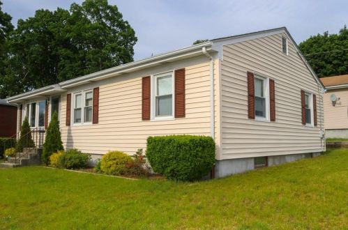 26 Lena St, Providence, RI 02904-5012