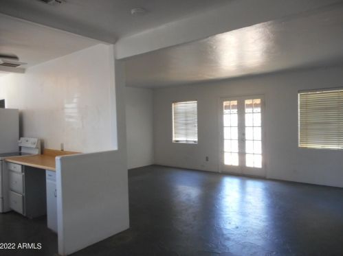 821 Edgemont Ave, Phoenix AZ  85006-1033 exterior