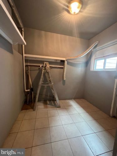 213 Hamilton Ave, Darby PA 19023-2004 exterior