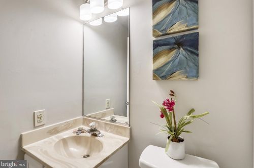 10946 Rocky Mount Way, Silver Spring MD 20902-3687 exterior