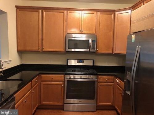 1417 Sierra Dr, Trenton NJ  08619-2071 exterior