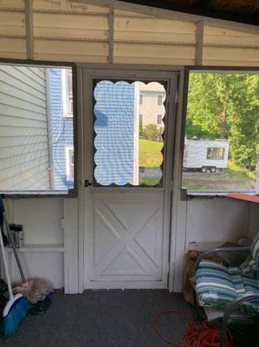 21 Du Bois Ave, Poughkeepsie NY  12601-2140 exterior