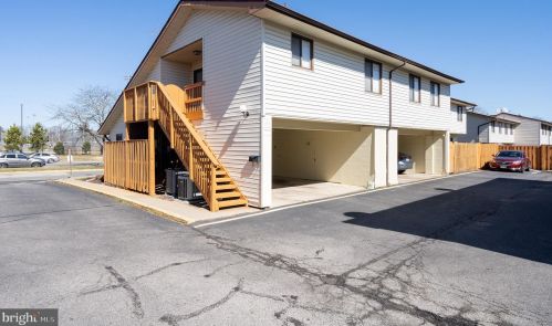 8401 Credos Ct, Alexandria, VA