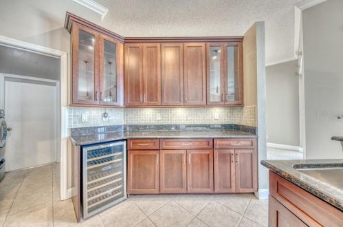 10041 Oasis Palm Dr, Tampa FL 33615-2779 exterior