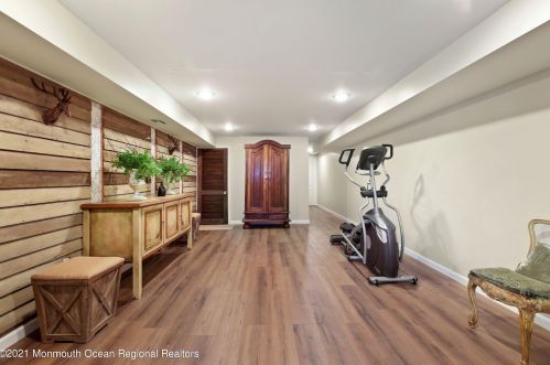 26 Iler Dr, Middletown NJ 07748-3322 exterior