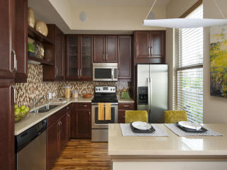 2525 Carlisle St, Dallas TX  75201-1350 exterior