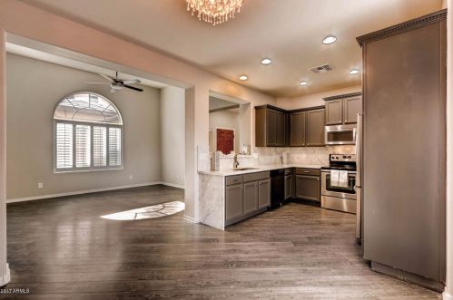 21240 36th Pl, Phoenix AZ  85050-8387 exterior