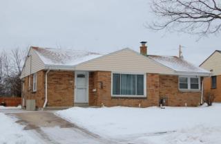 2947 71st St, Milwaukee, WI 53219-2954