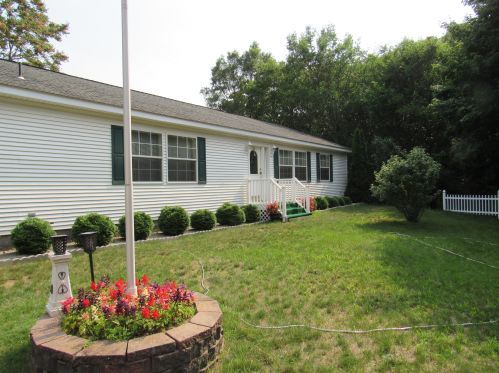 194 Lesada Ave, Shelby, MI 49455-1222