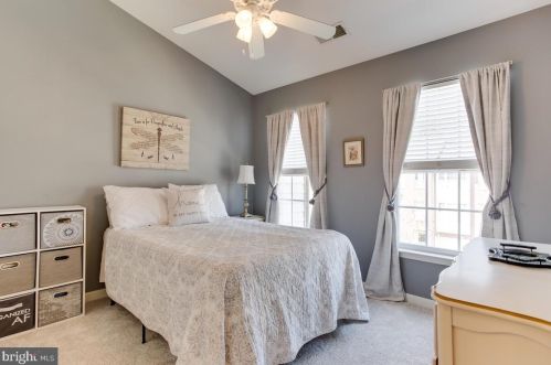 3512 Dental Ct, Edgewater MD 21037-2684 exterior