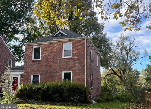 610 Ritchie Ave, Silver Spring MD  20910-5239 exterior