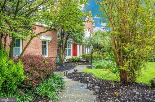 17531 Applewood Pl, Rockville MD 20855-1559 exterior